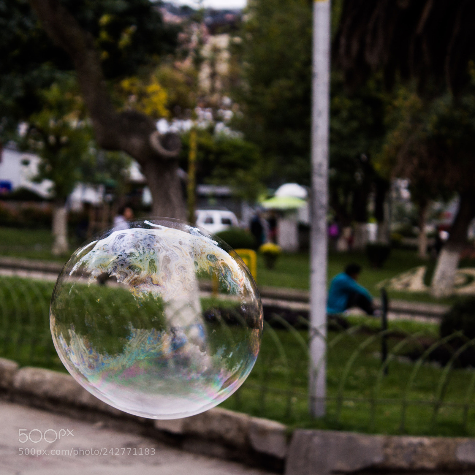Canon EOS 1200D (EOS Rebel T5 / EOS Kiss X70 / EOS Hi) sample photo. Bubble photography