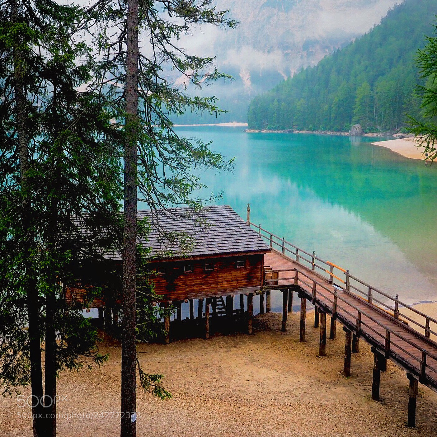 Olympus OM-D E-M10 sample photo. Italy, lago di braies photography