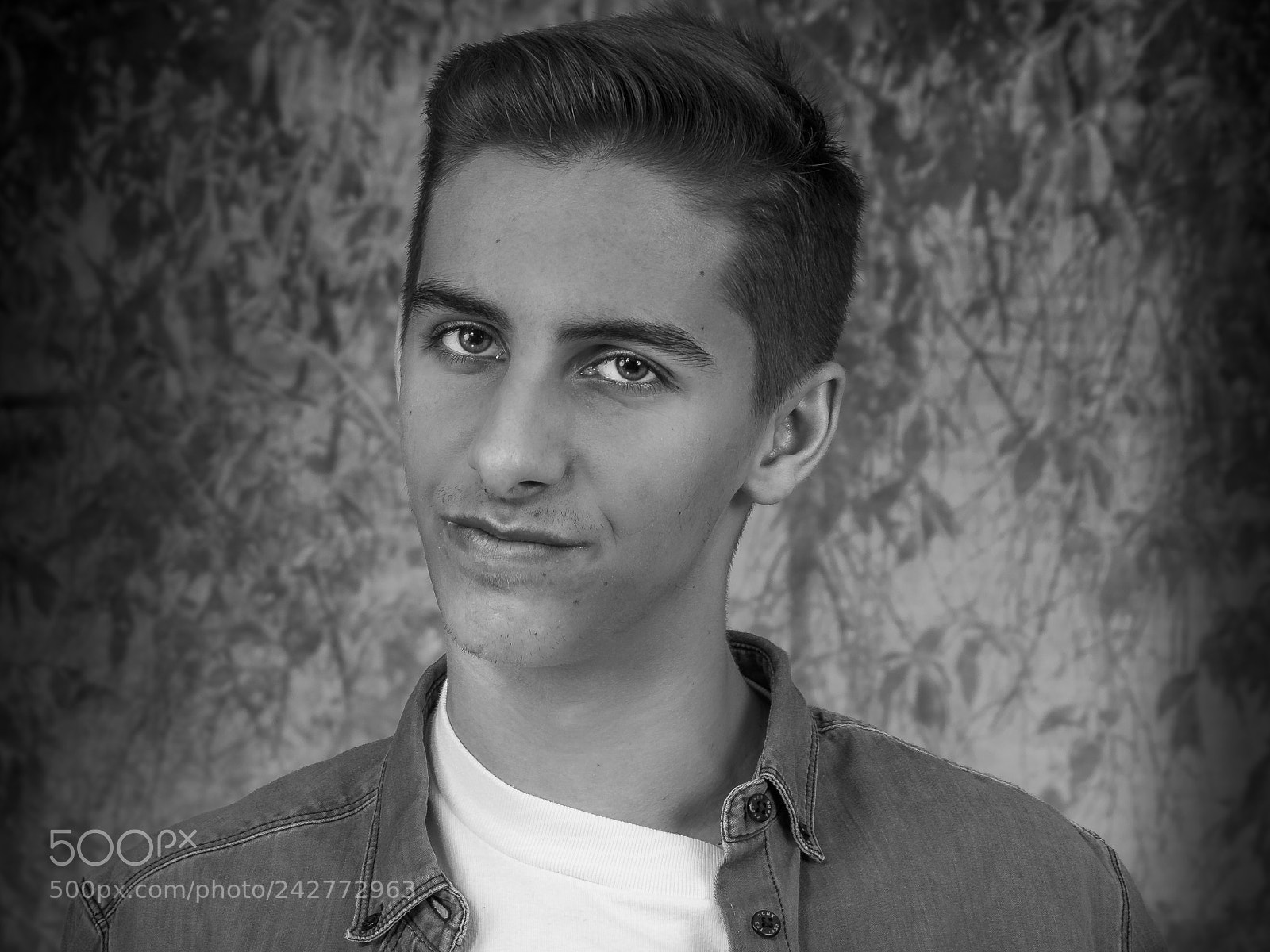 Olympus OM-D E-M1 sample photo. Head shot of a photography