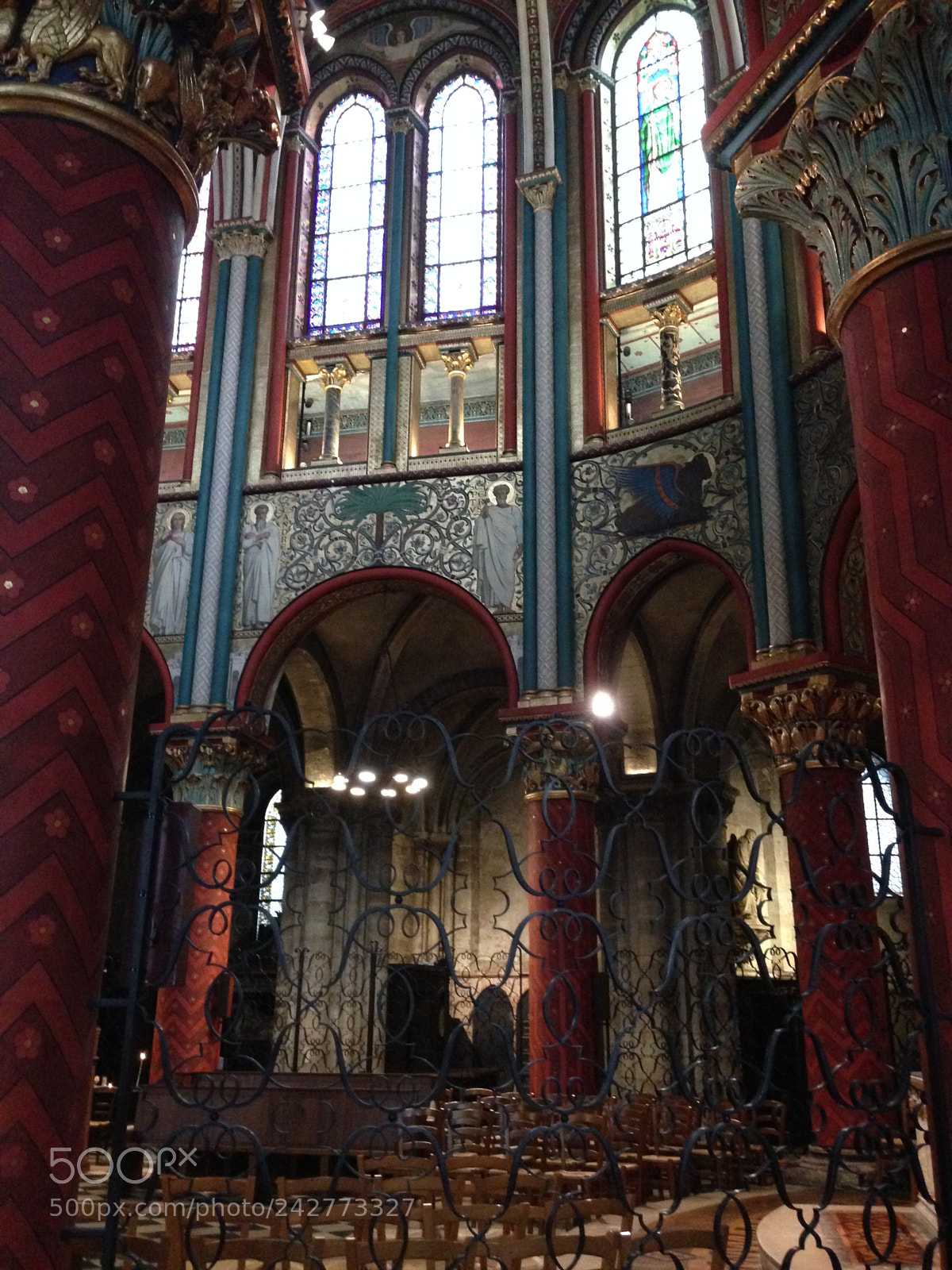 Apple iPhone 5 sample photo. Saint germain de pres photography