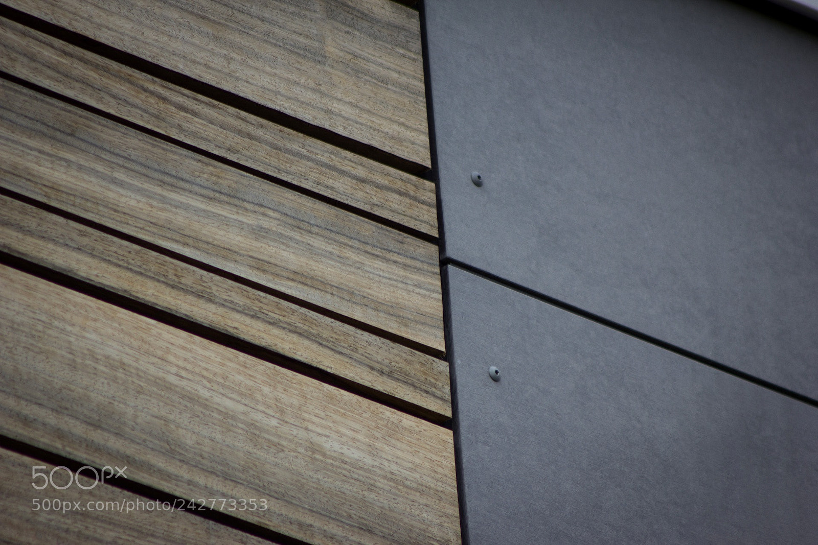 Canon EOS 550D (EOS Rebel T2i / EOS Kiss X4) sample photo. Architecture in progress photography