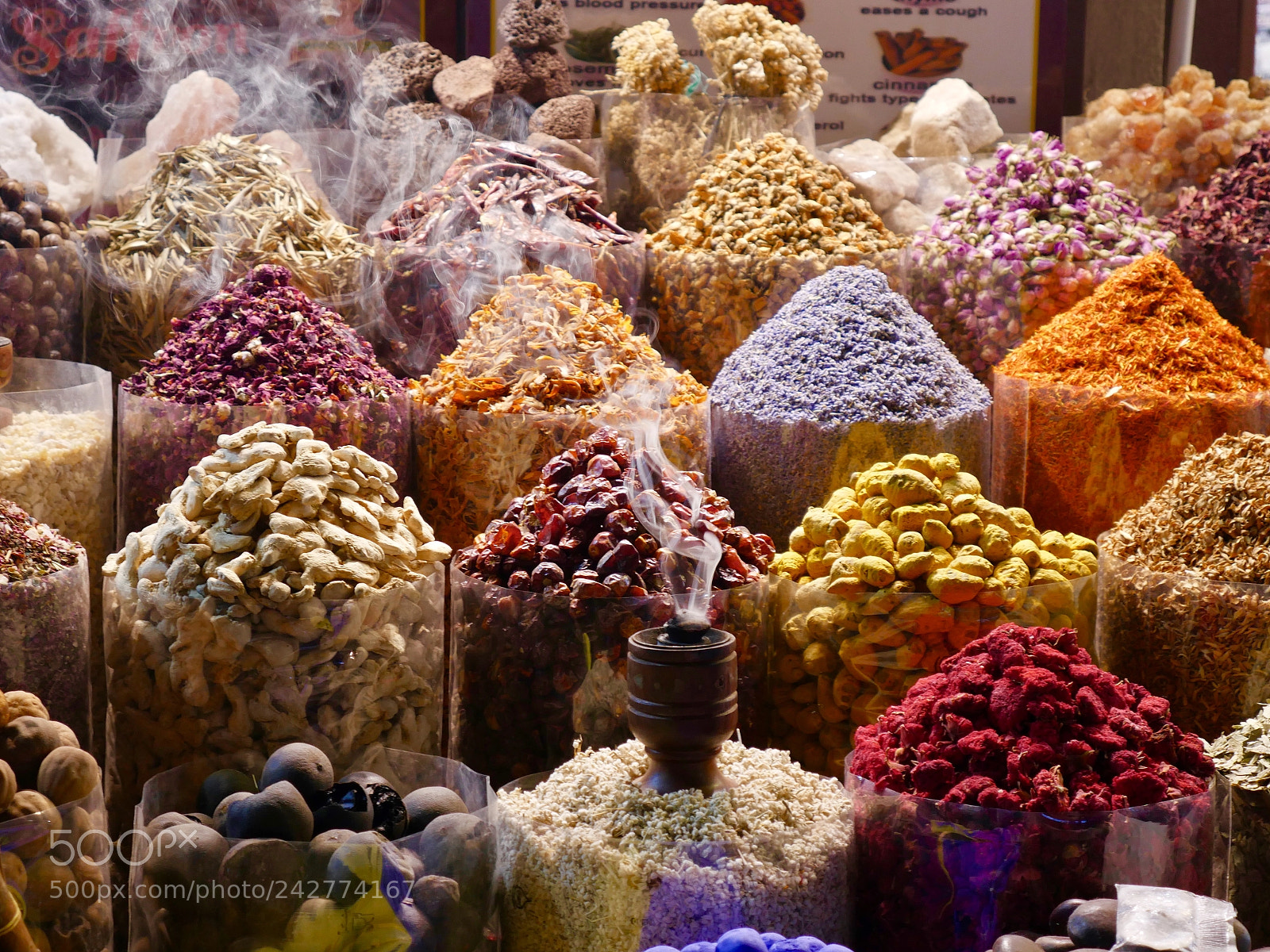 Panasonic Lumix DMC-GX8 sample photo. Spices for sale at photography