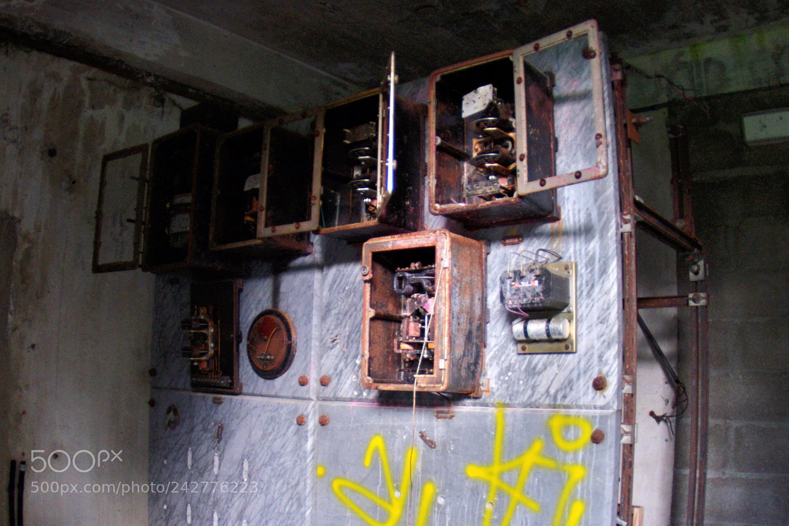 Pentax K-x sample photo. Sanatorium aincourt photography