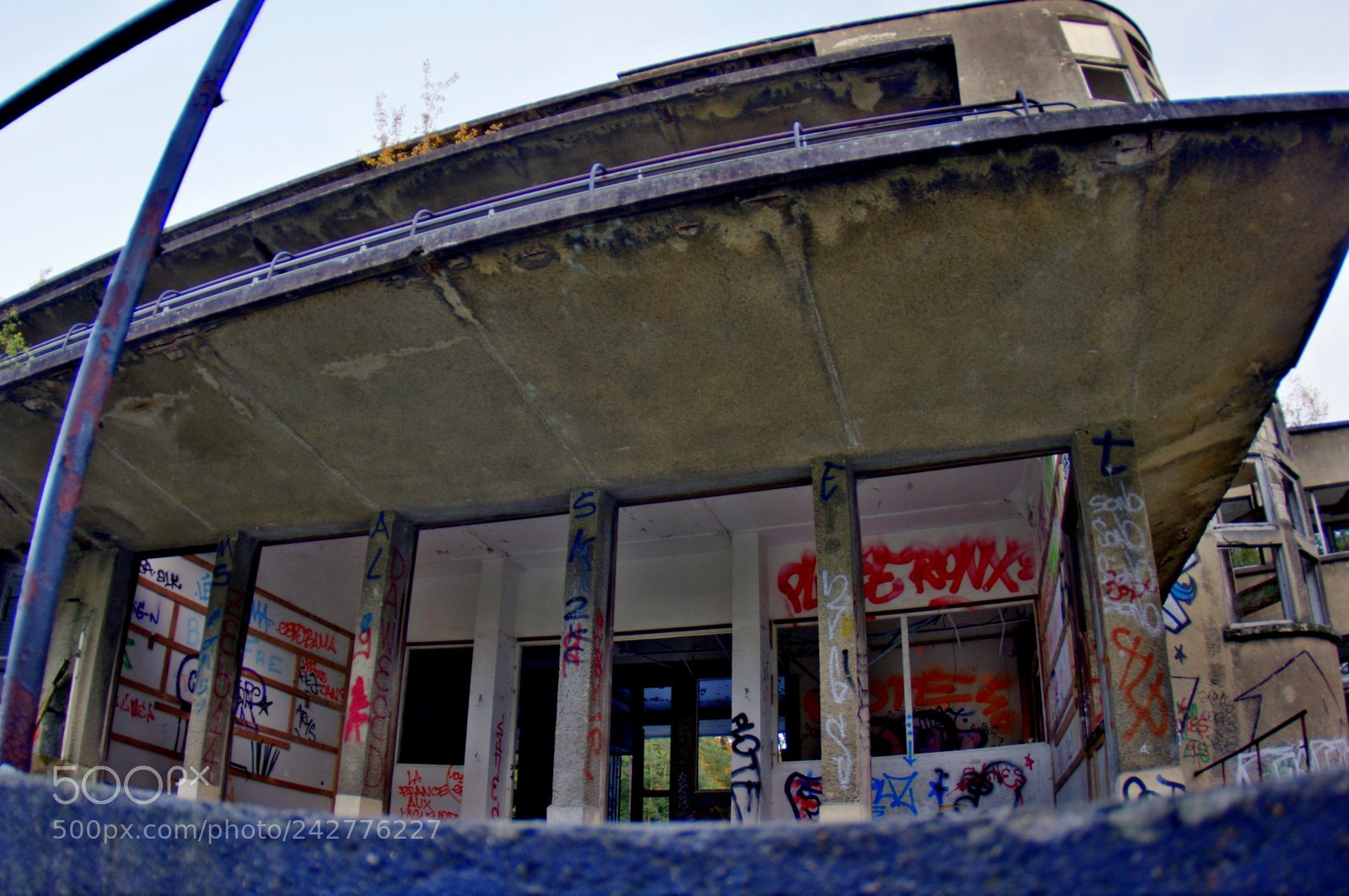 Pentax K-x sample photo. Sanatorium aincourt photography
