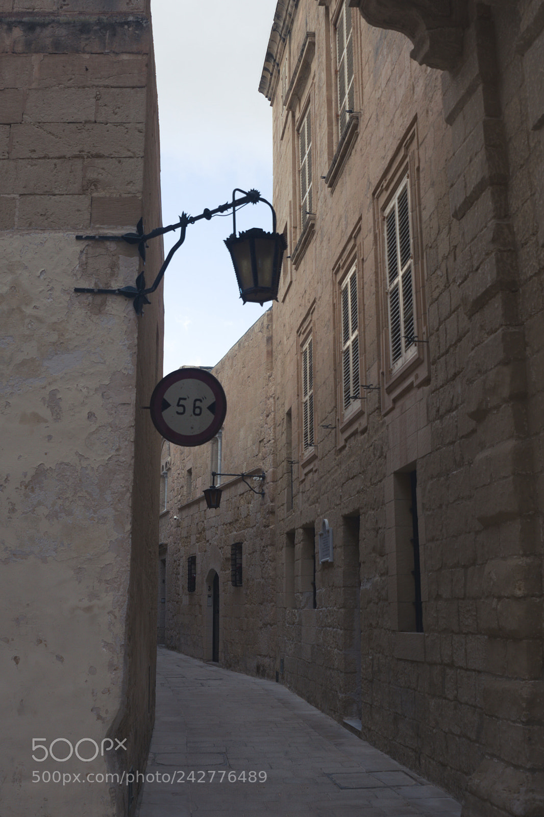 Sony ILCA-77M2 sample photo. Alleyway photography