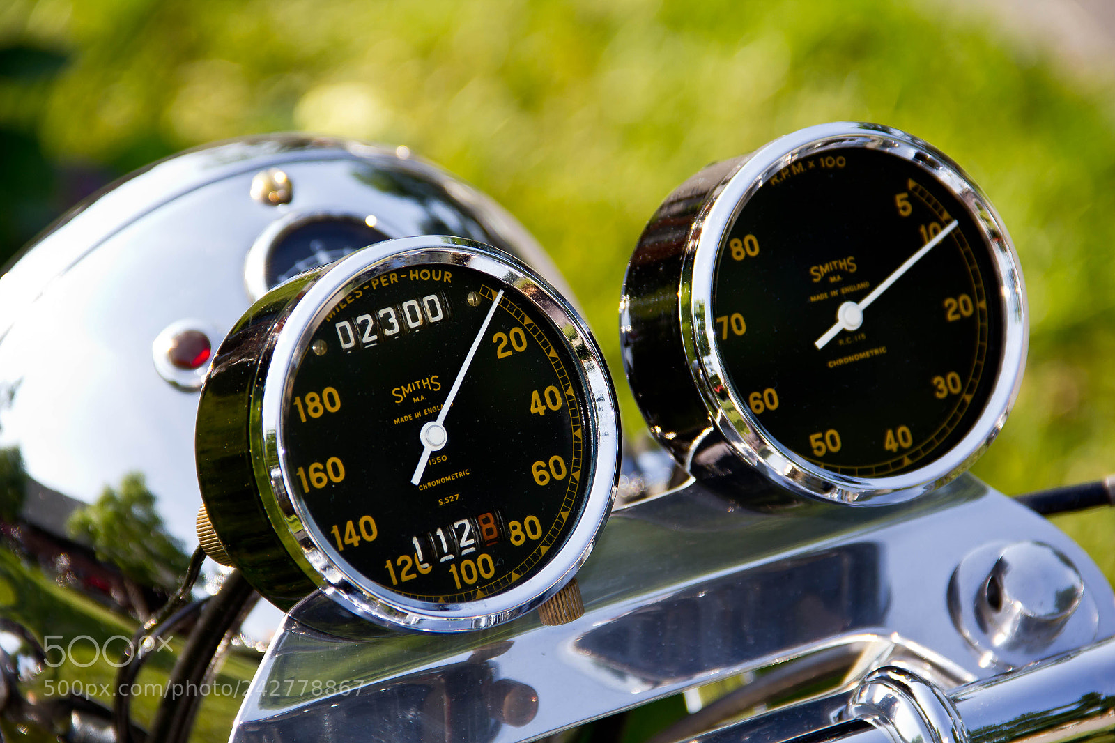 Canon EOS 60D sample photo. Natural light photography
