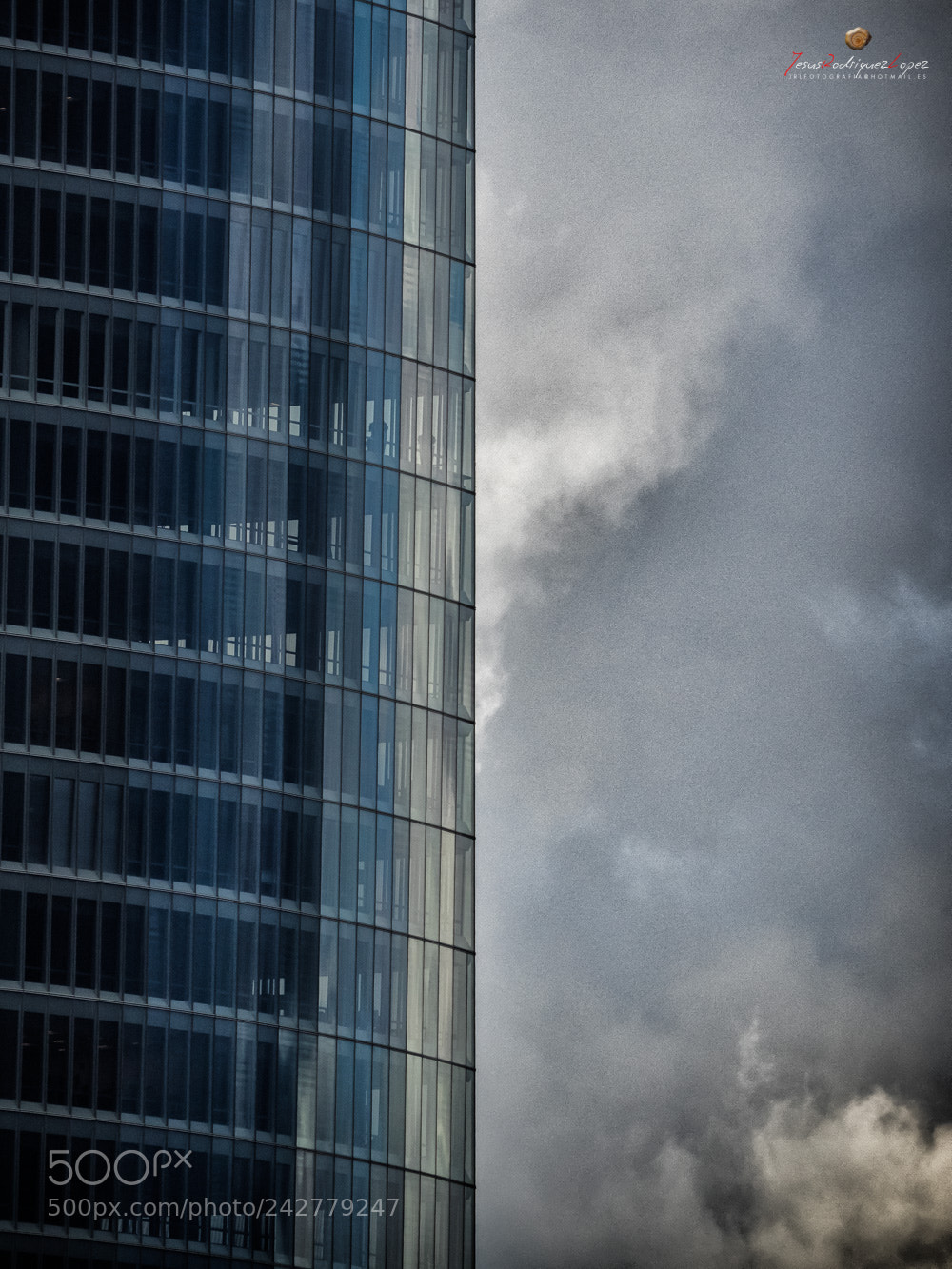 Olympus OM-D E-M1 sample photo. A partes iguales photography
