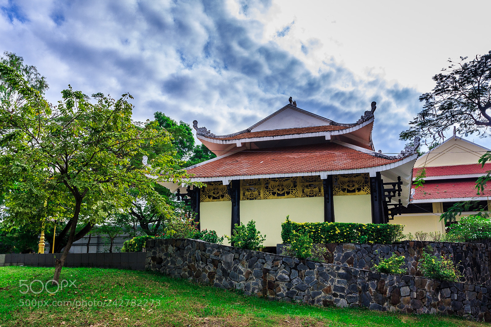 Canon EOS 40D sample photo. Pagoda photography