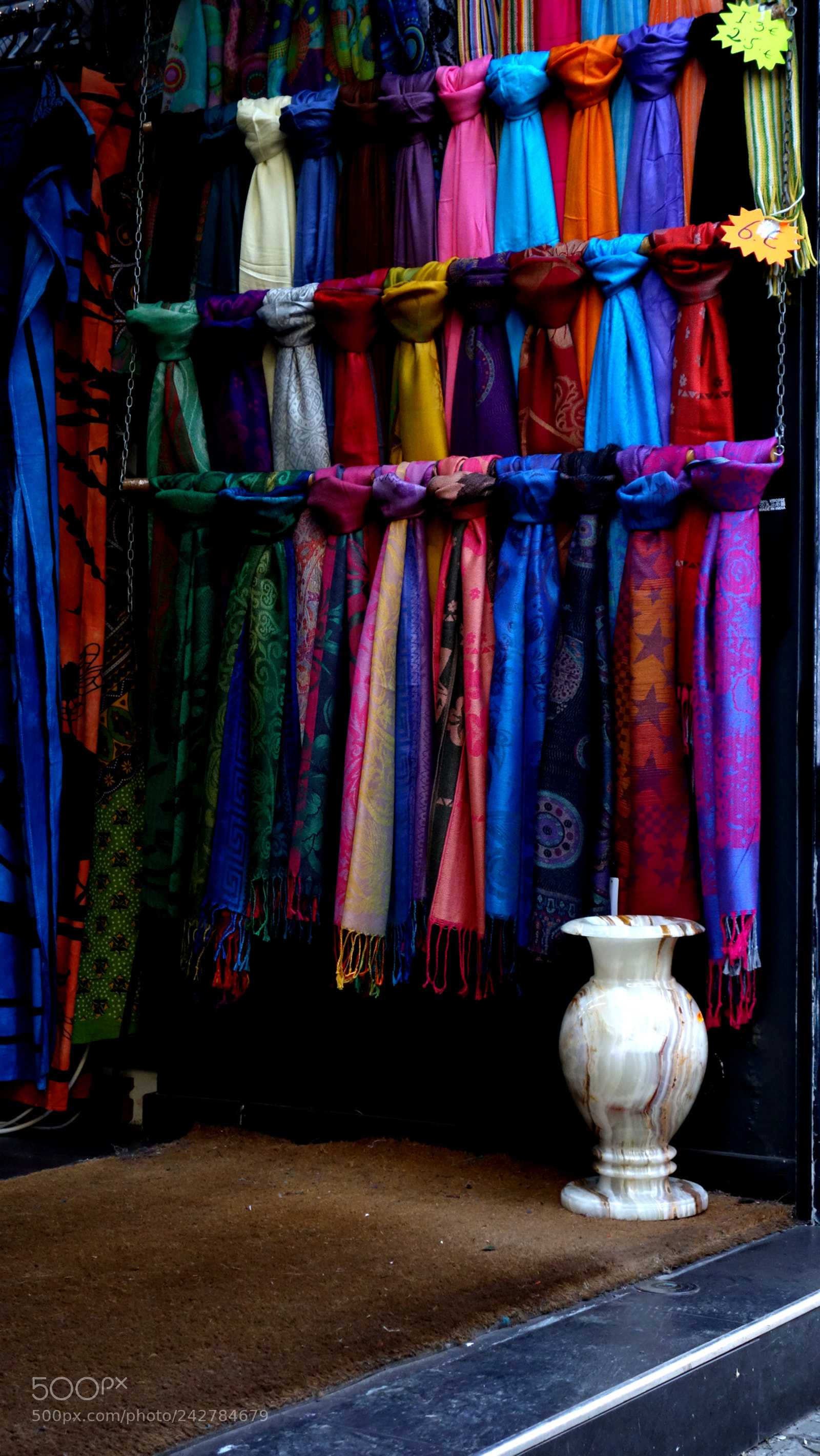 Sony Cyber-shot DSC-RX100 sample photo. Scarves- garcia, barcelona photography