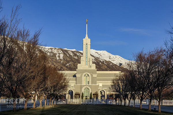 Canon EOS 100D (EOS Rebel SL1 / EOS Kiss X7) sample photo. Mount timpanogos temple at photography