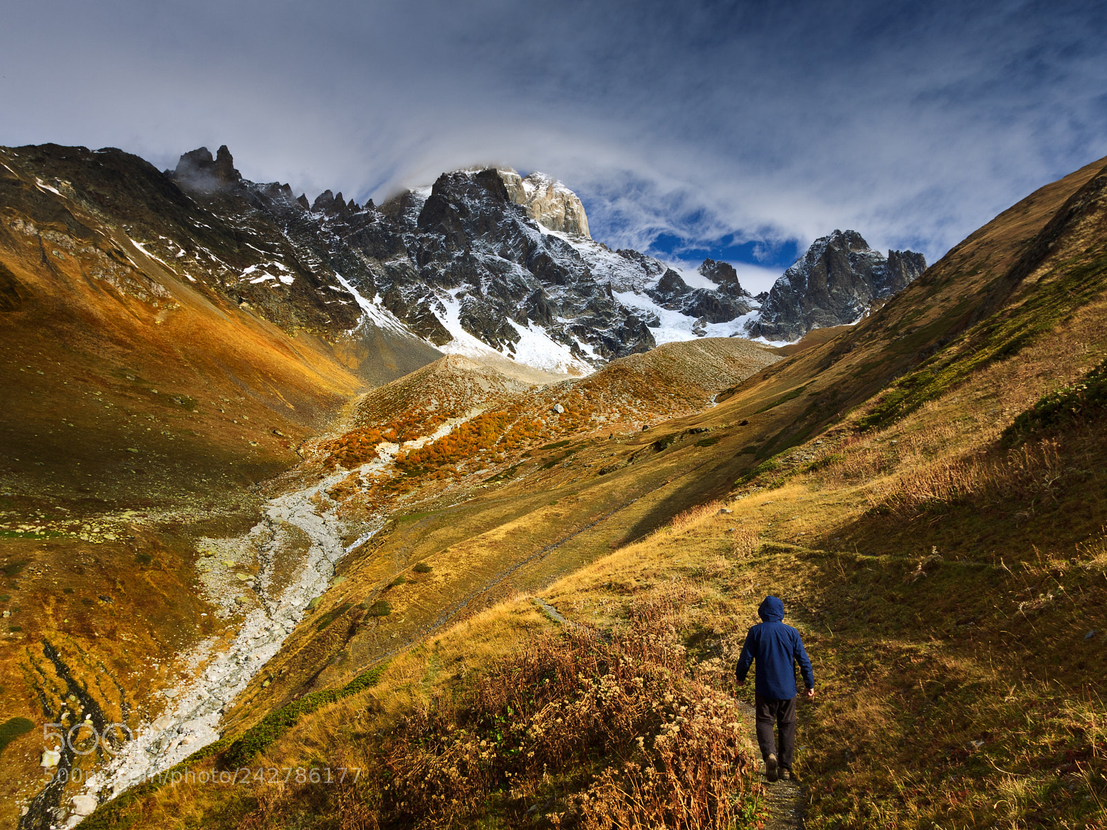 Canon EOS 50D sample photo. Walking in caucasus photography