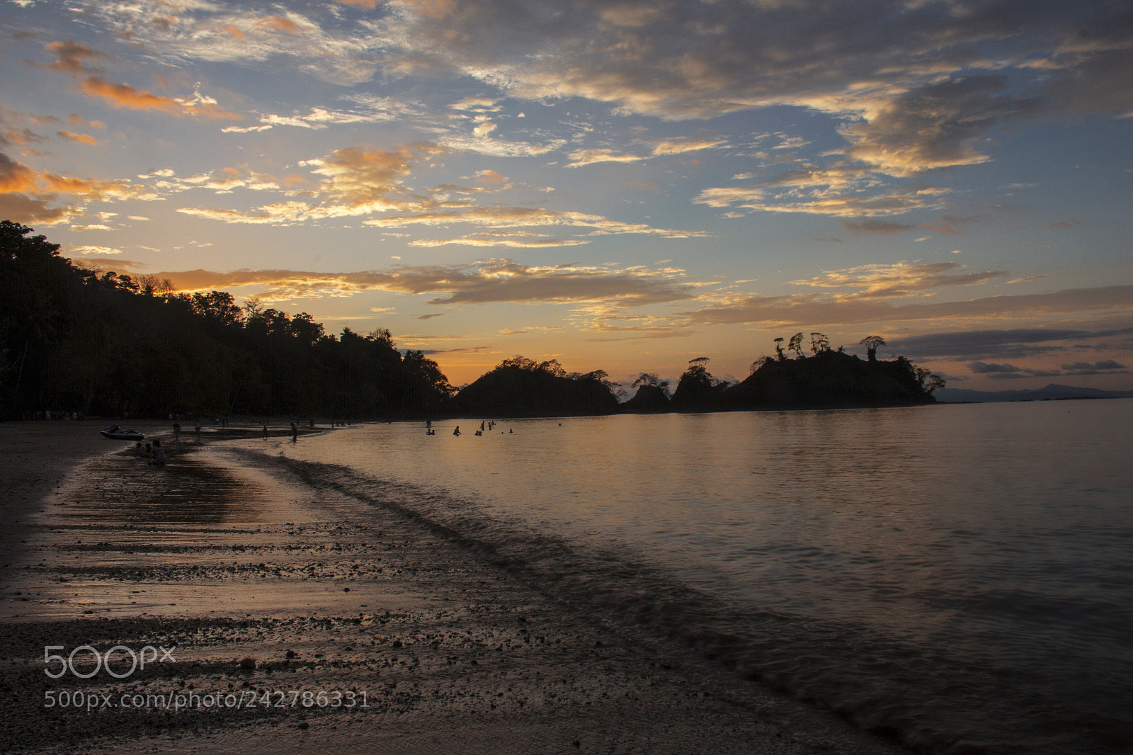 Canon EOS 60D sample photo. Mantas sunset photography
