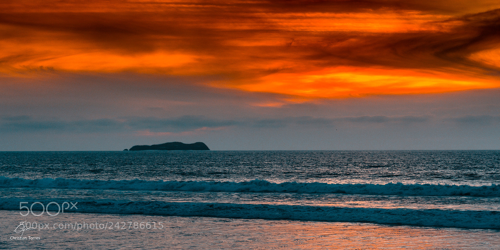 Canon EOS 60D sample photo. Coronado island on orange photography