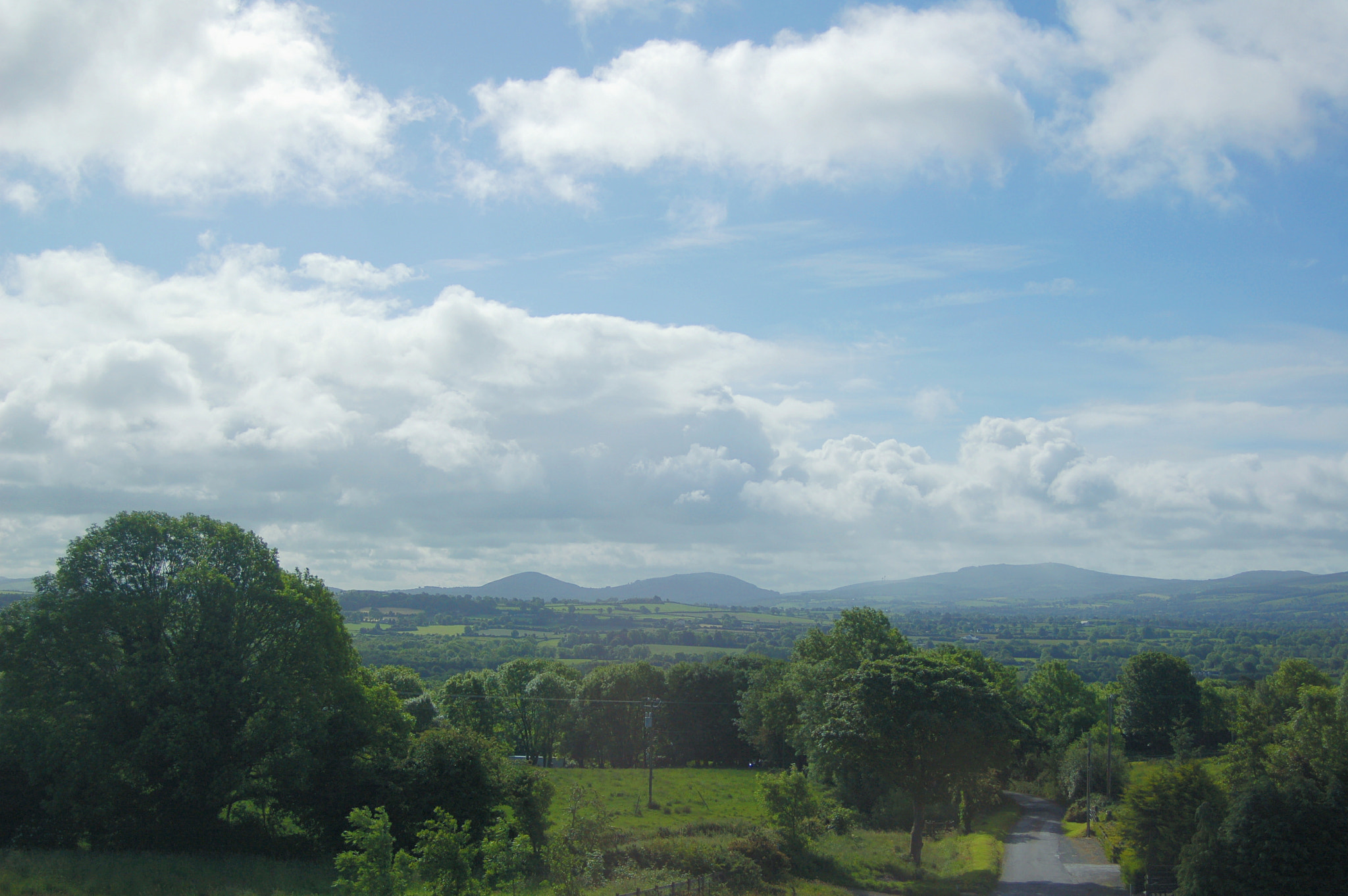 Nikon D50 sample photo. Green countryside photography