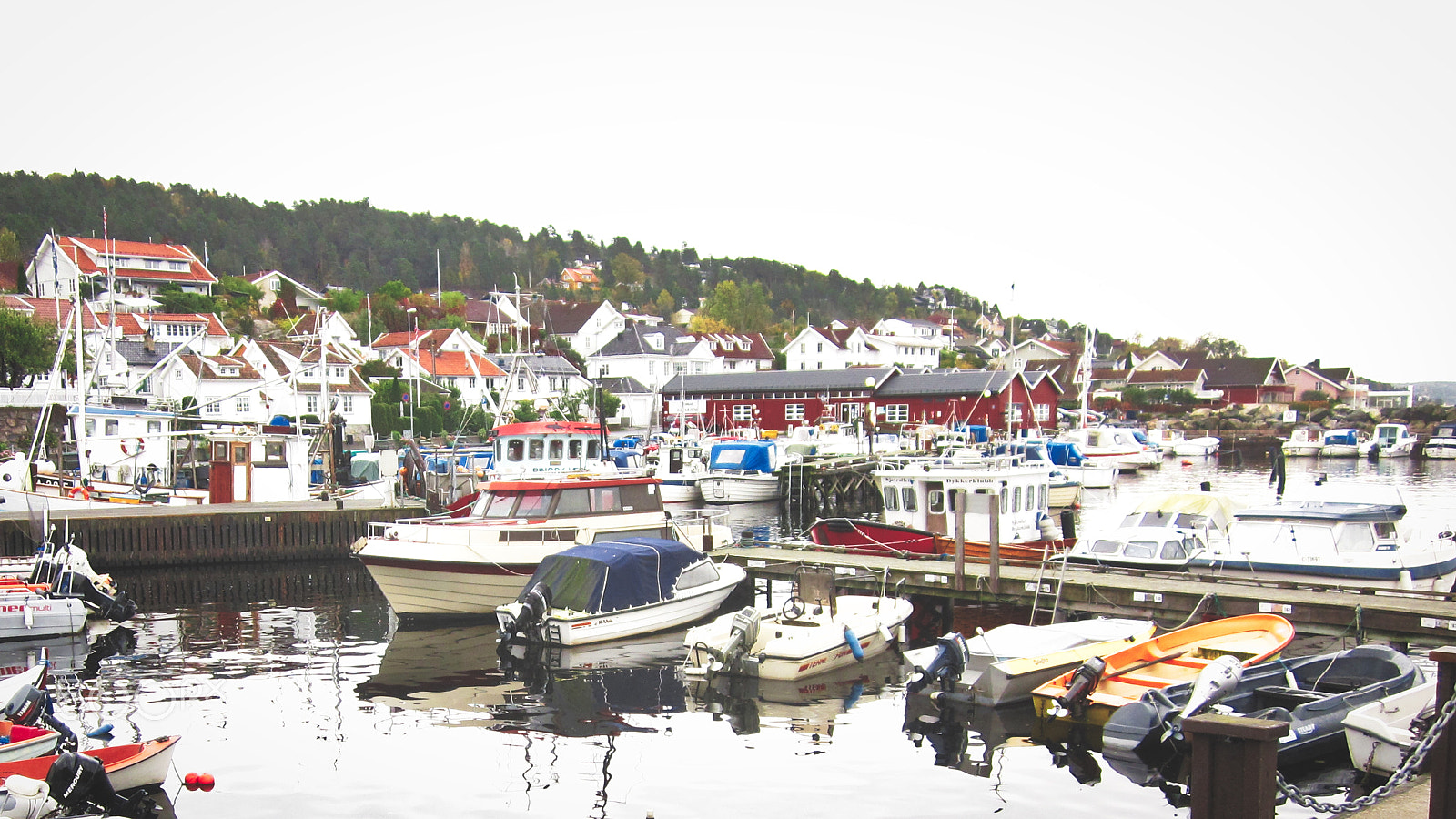 Canon PowerShot SD1300 IS (IXUS 105 / IXY 200F) sample photo. Drobak, norway photography