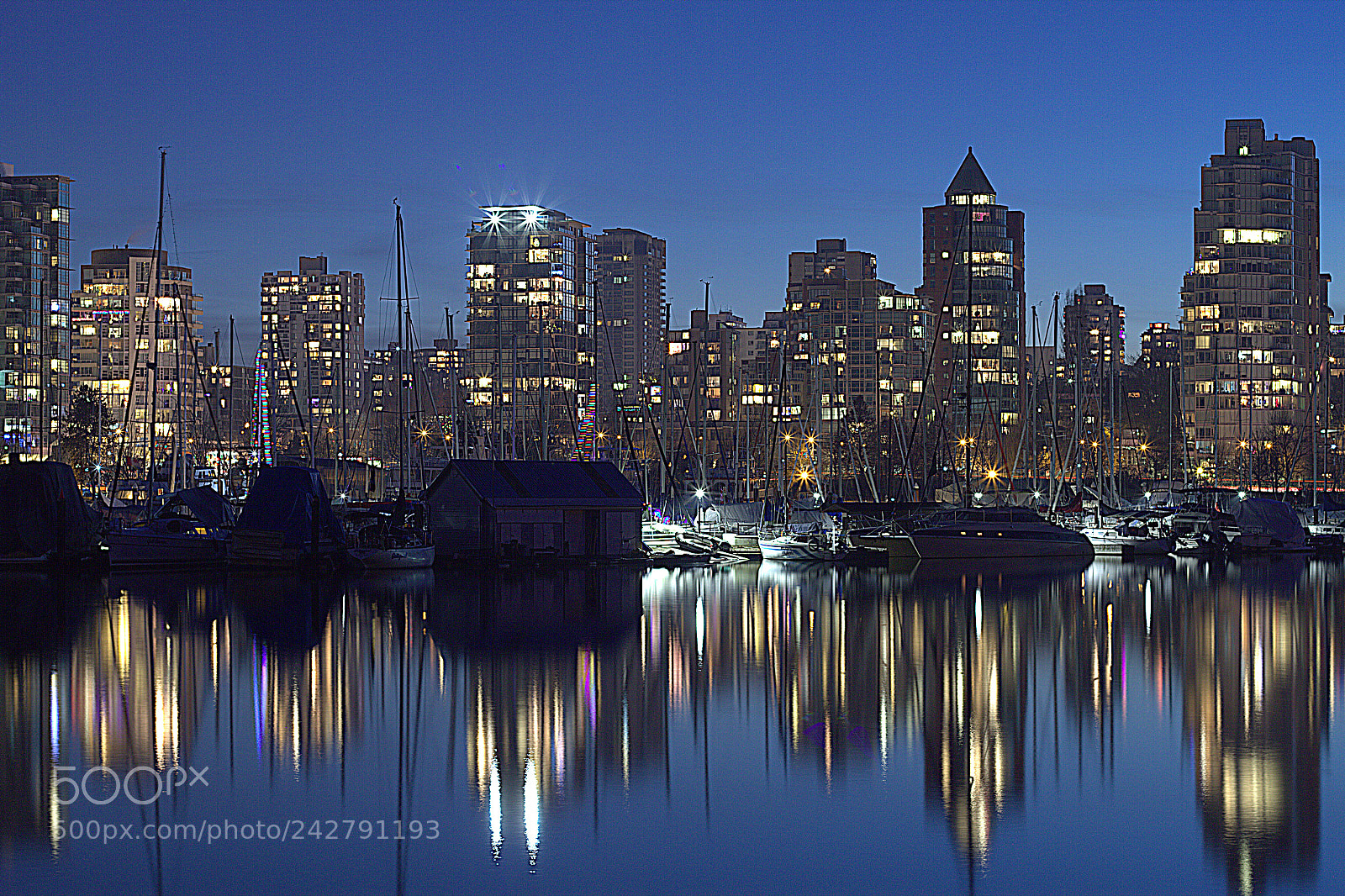 Canon EOS 7D + Canon EF 50mm F1.8 II sample photo. Vancouver  downtown by night photography