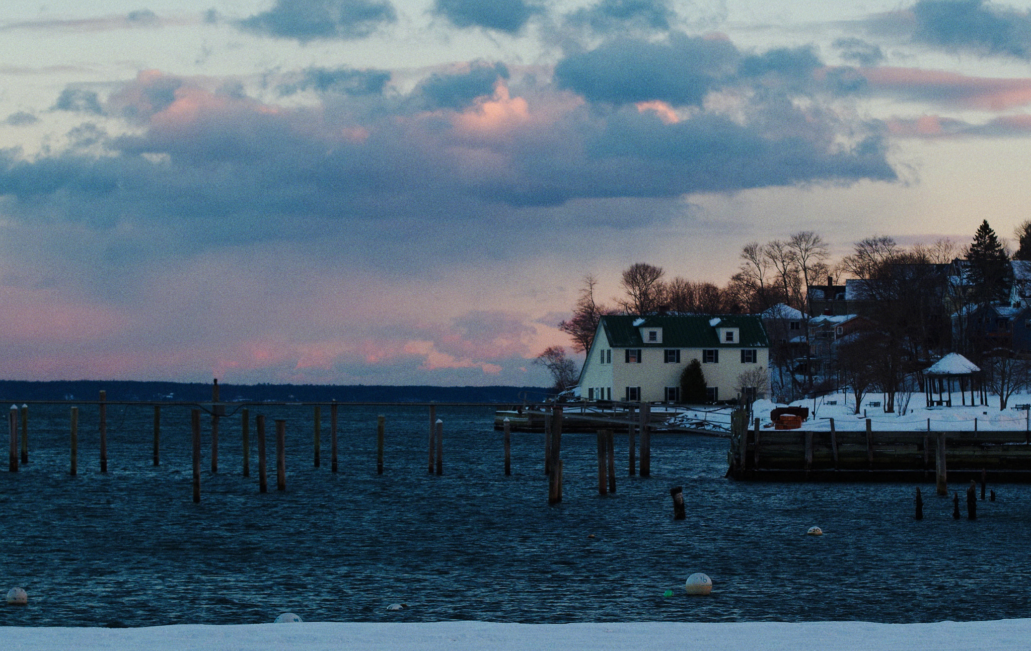 Sigma 70-200mm F2.8 EX DG Macro HSM II sample photo. Belfast boathouse at dusk, winter photography