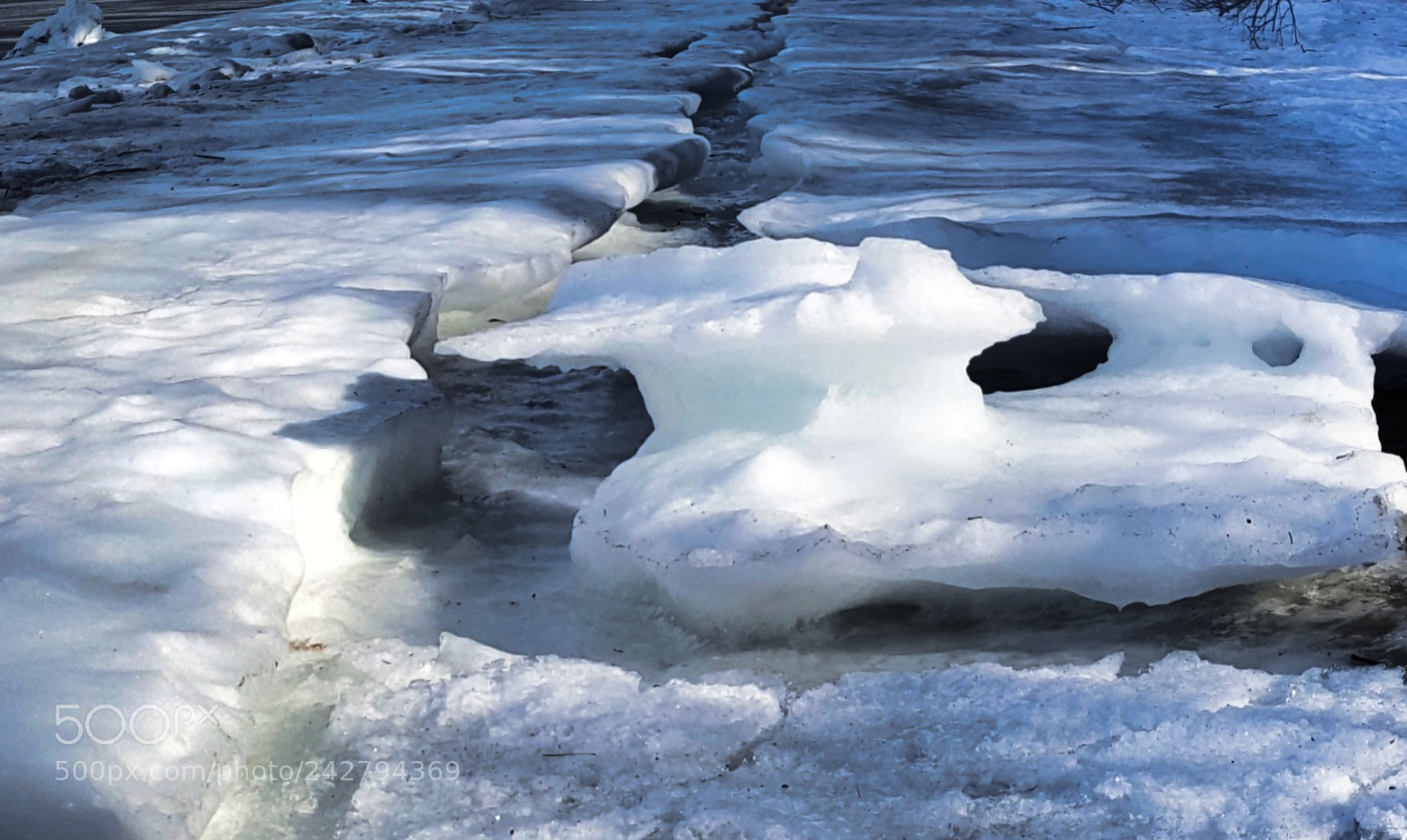 Samsung Galaxy S6 sample photo. For your ice formation photography