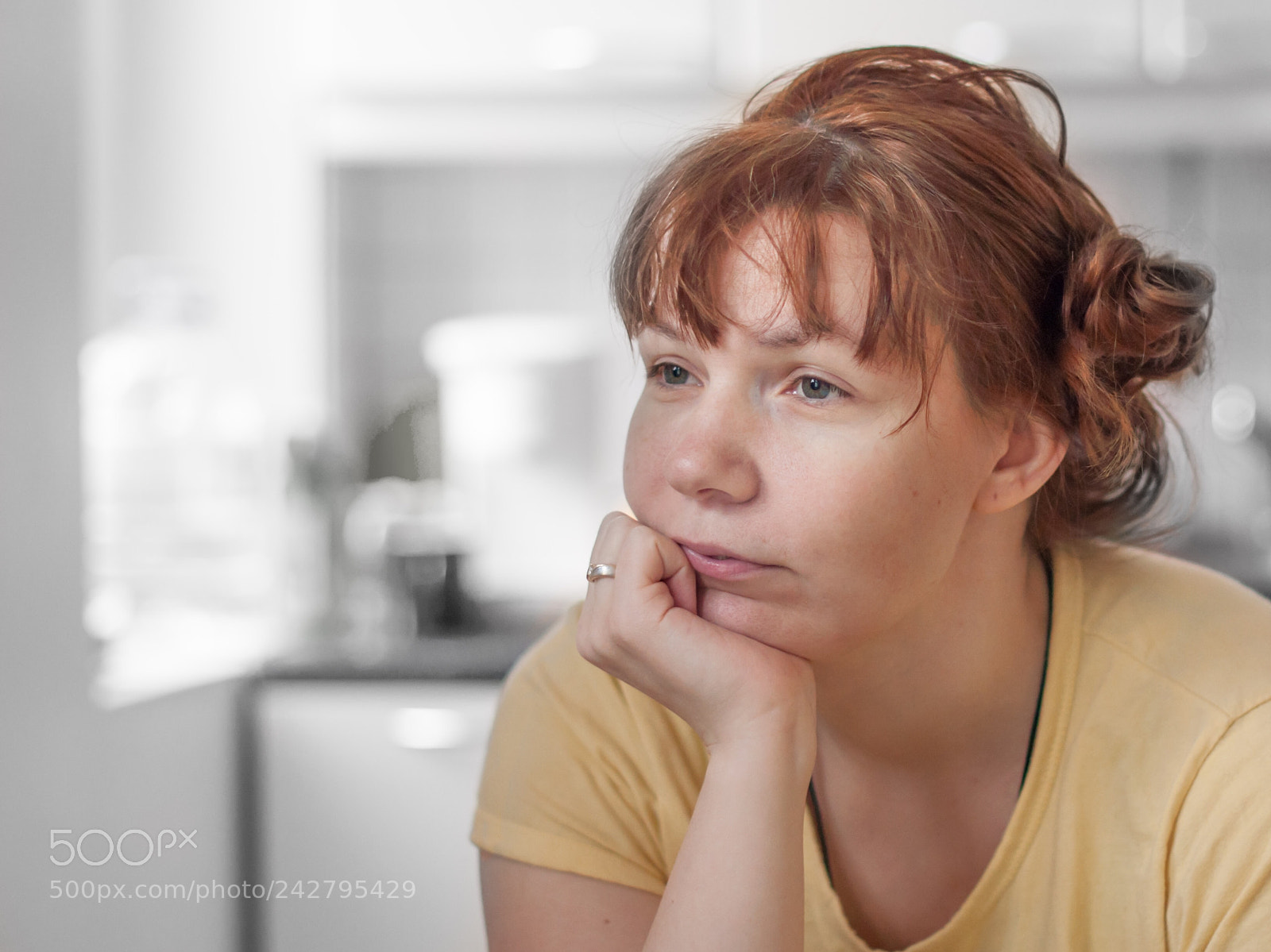 Nikon D5000 sample photo. Young mother s morning photography