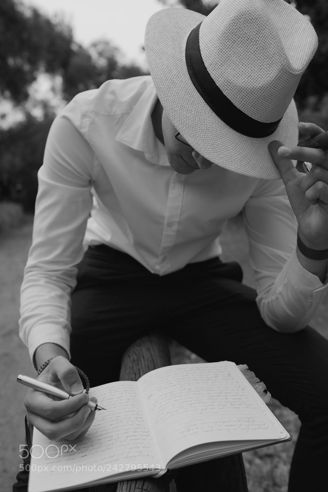 Fujifilm X-T20 sample photo. Busy man photography