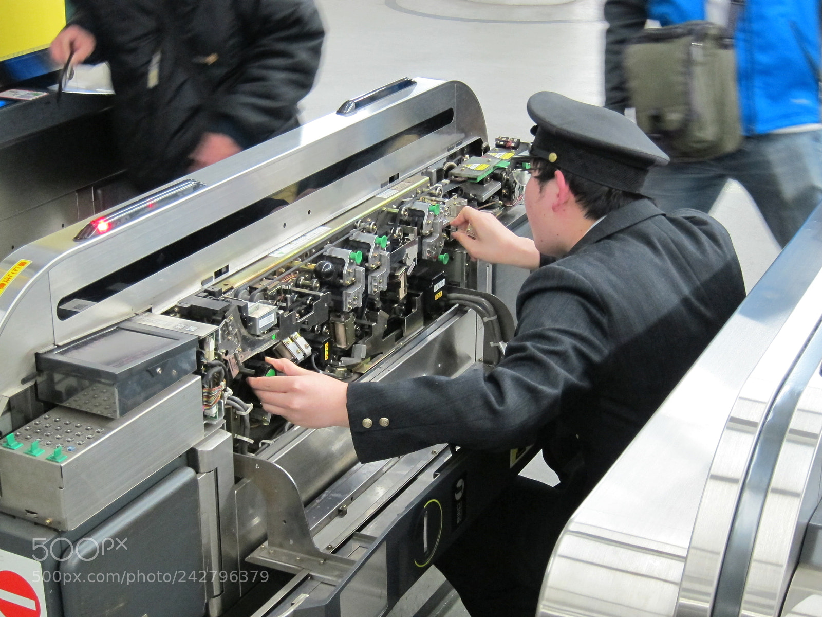 Canon PowerShot S95 sample photo. Tokyo subway ticket machine photography