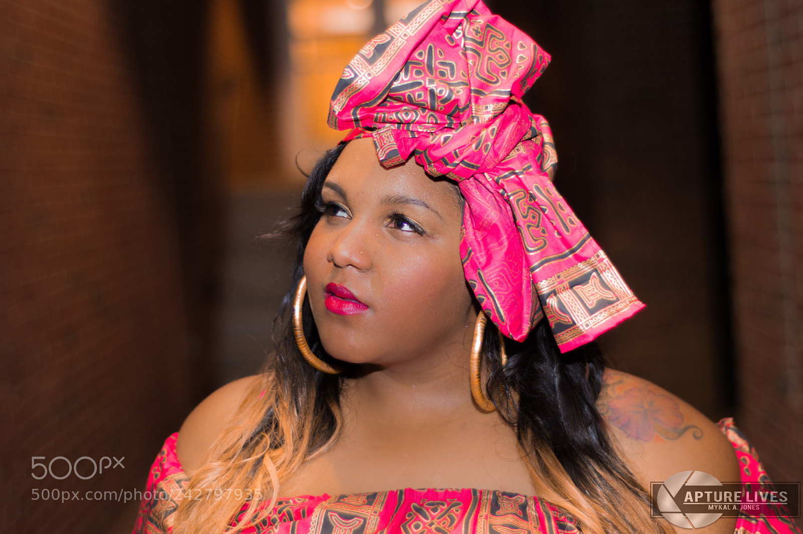 Nikon D3200 sample photo. Embrace black photography