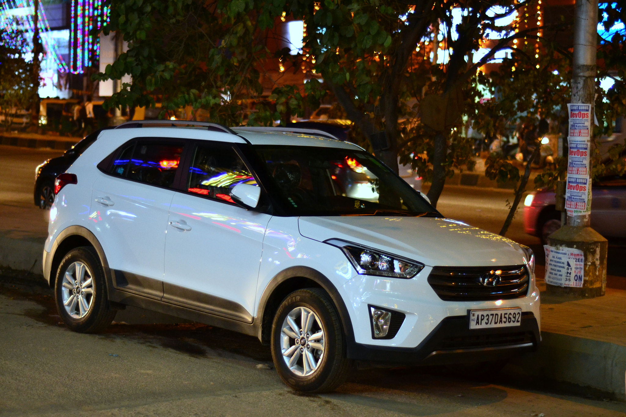 Nikon D3100 + Nikon AF Nikkor 50mm F1.8D sample photo. Hyundai creta - compact suv photography