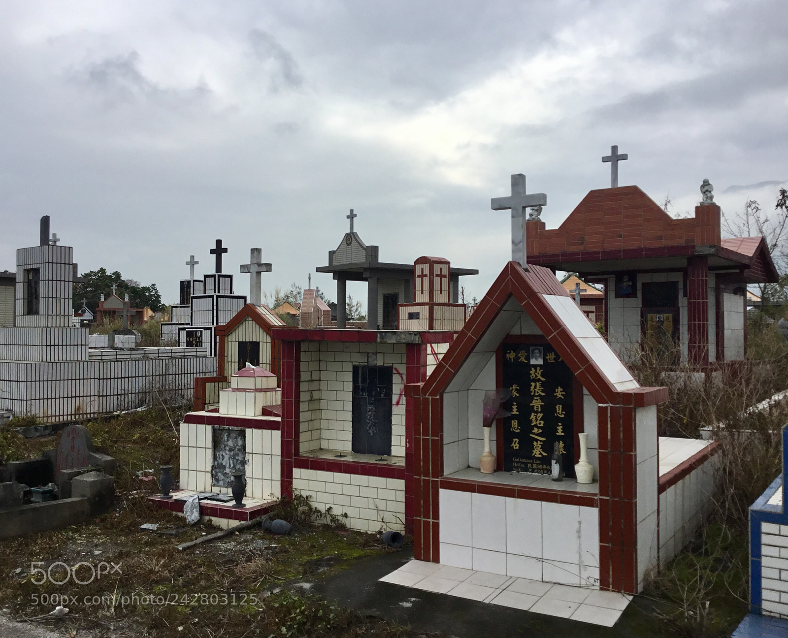 Apple iPad sample photo. Hualien christian cemetary photography