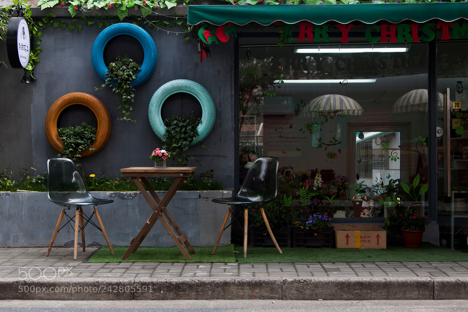 Canon EOS 50D sample photo. Flower shop photography