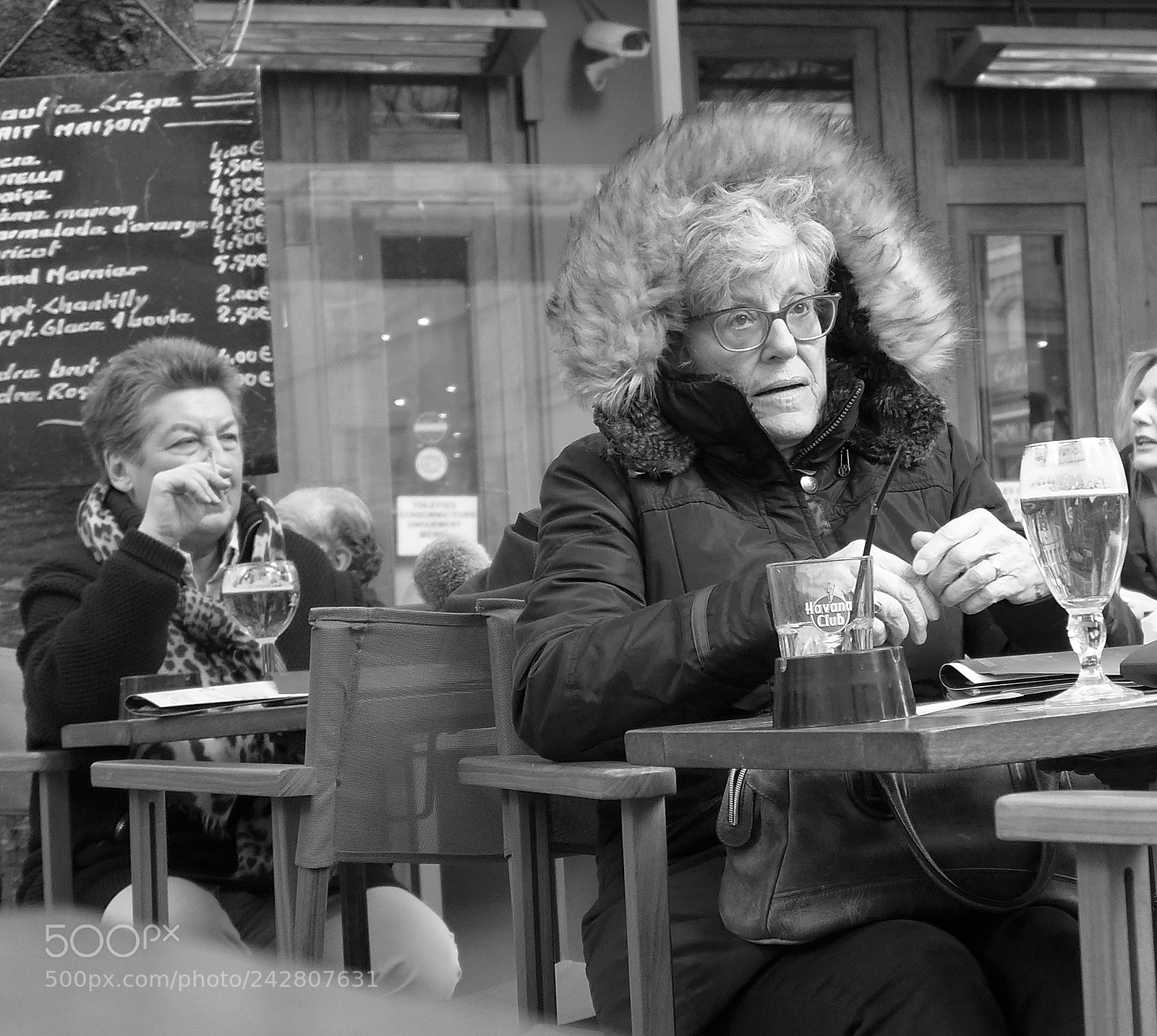 Panasonic Lumix DMC-LX7 sample photo. Old lady's thougts photography