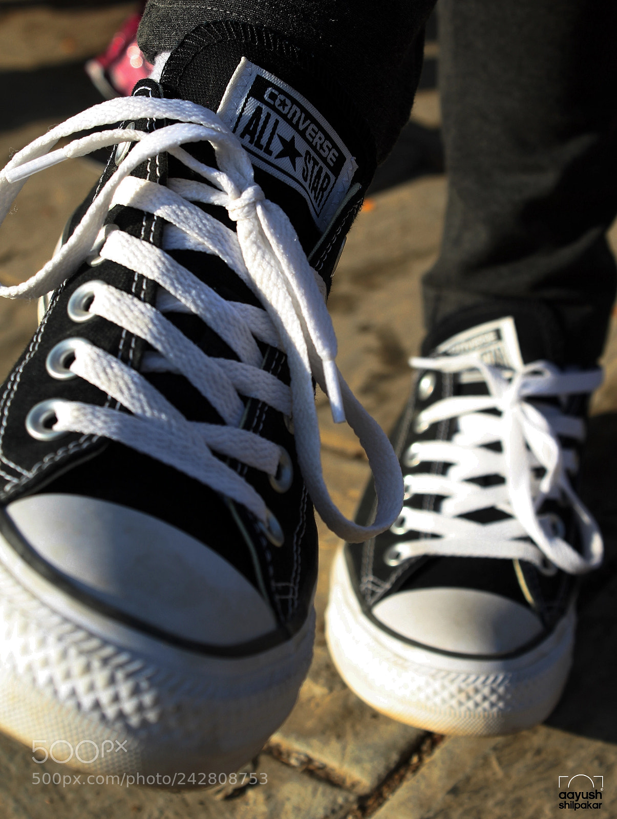 Canon EF-S 18-55mm F3.5-5.6 III sample photo. Converse photography