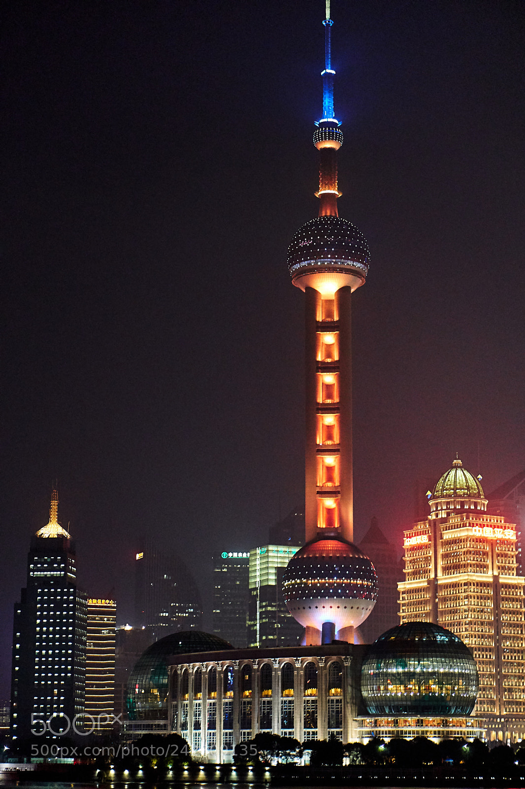 Sony a6500 sample photo. Shanghai tower photography