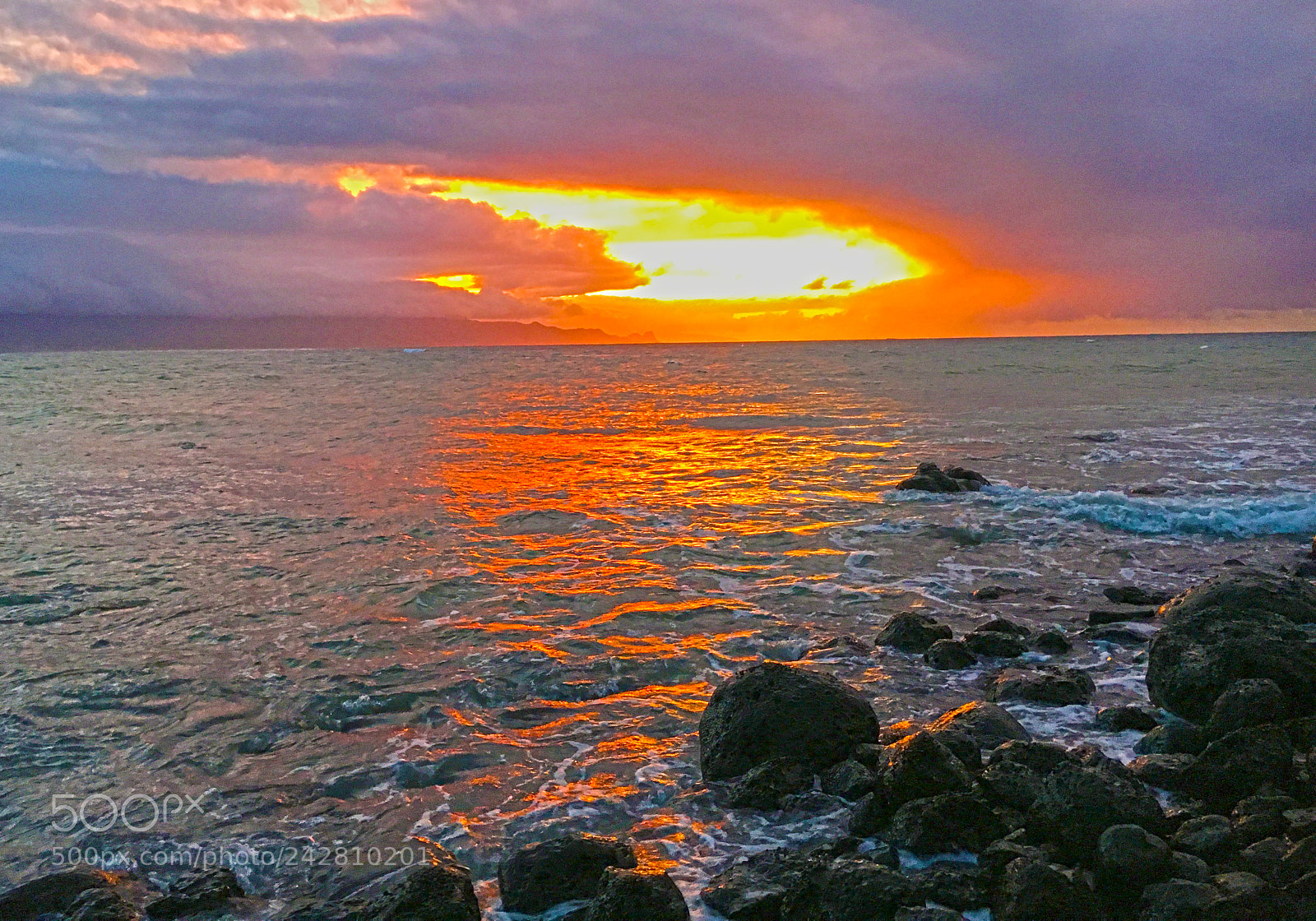 Apple iPhone 6s sample photo. Fire on the water photography