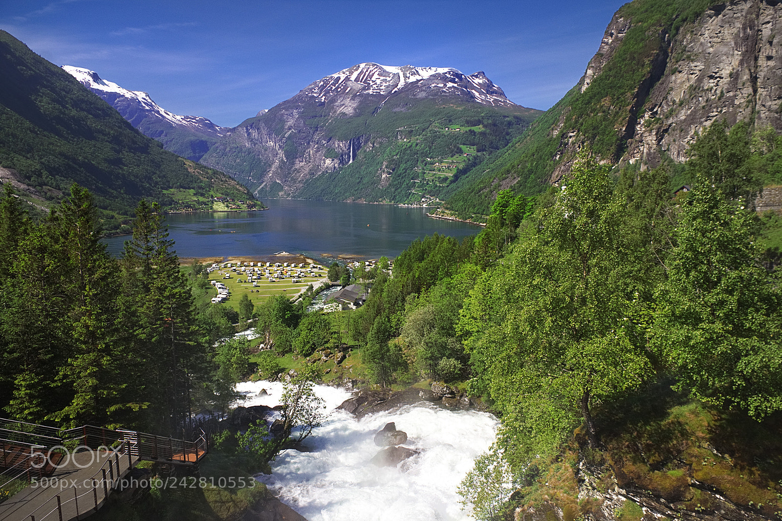 Canon EOS 550D (EOS Rebel T2i / EOS Kiss X4) sample photo. Geiranger photography