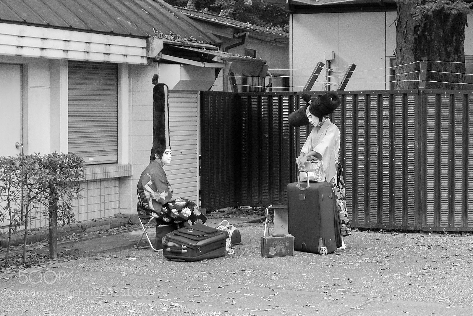 Panasonic Lumix DMC-LX3 sample photo. Waiting for fun photography