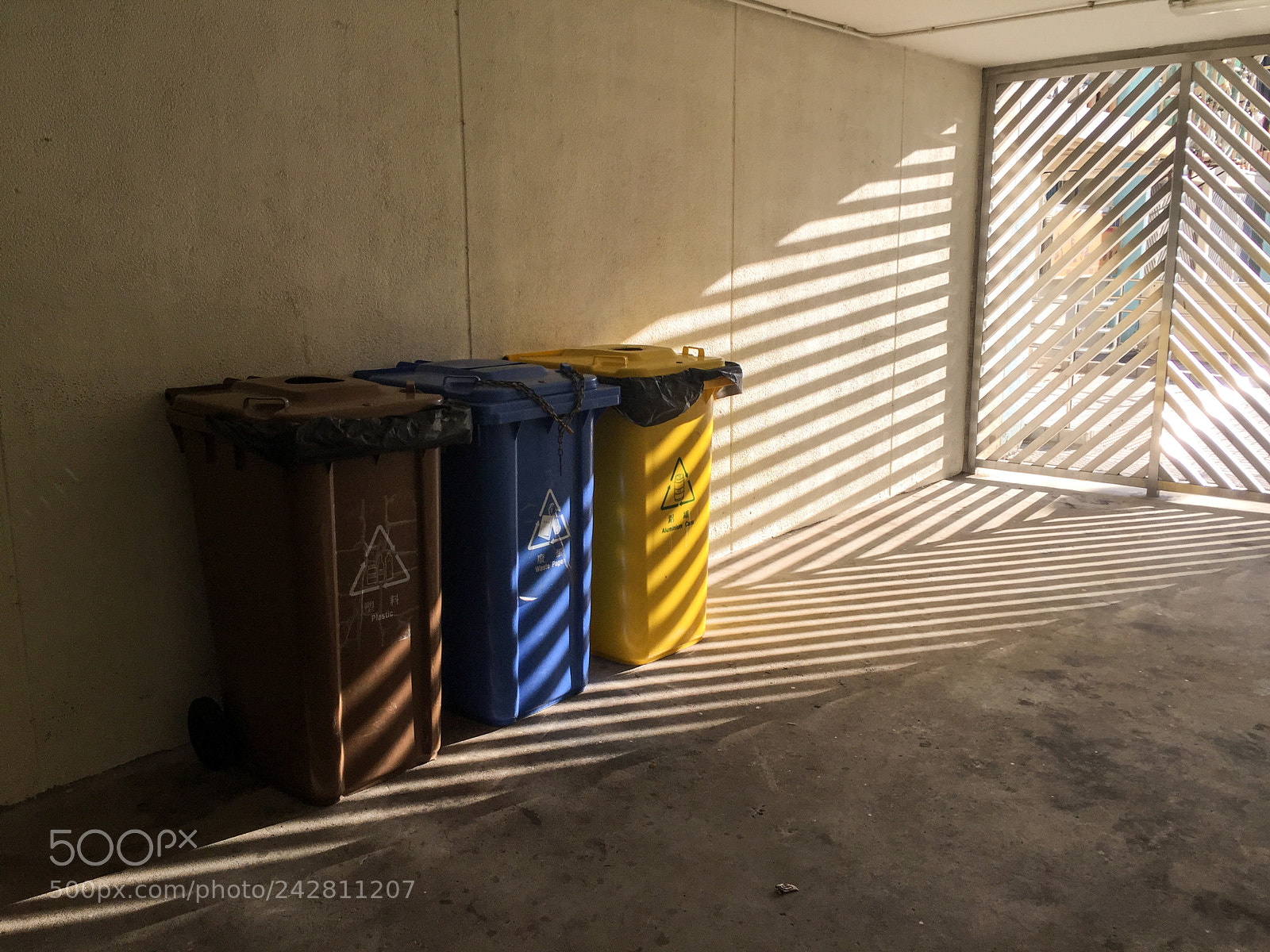 Apple iPhone 6 Plus sample photo. Iphone and dust bin photography