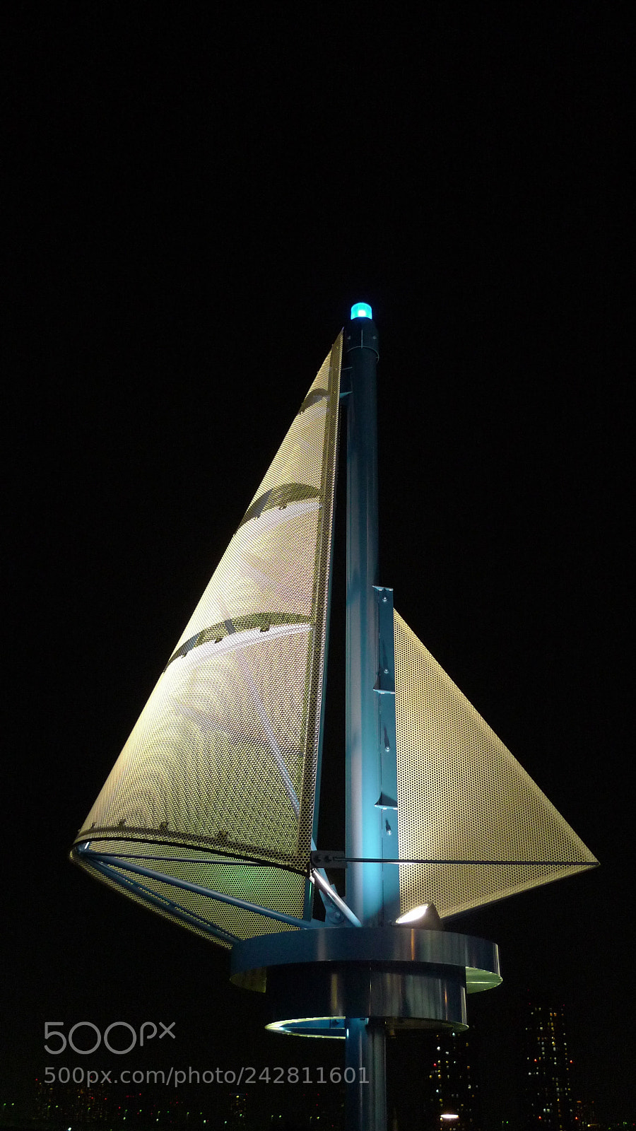 Panasonic Lumix DMC-LX3 sample photo. Sailboat light photography