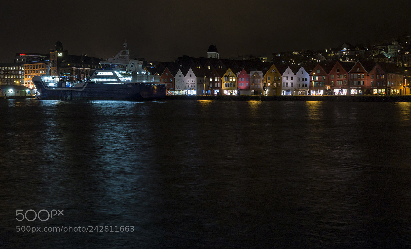 Sony SLT-A99V sample photo. Bryggen photography