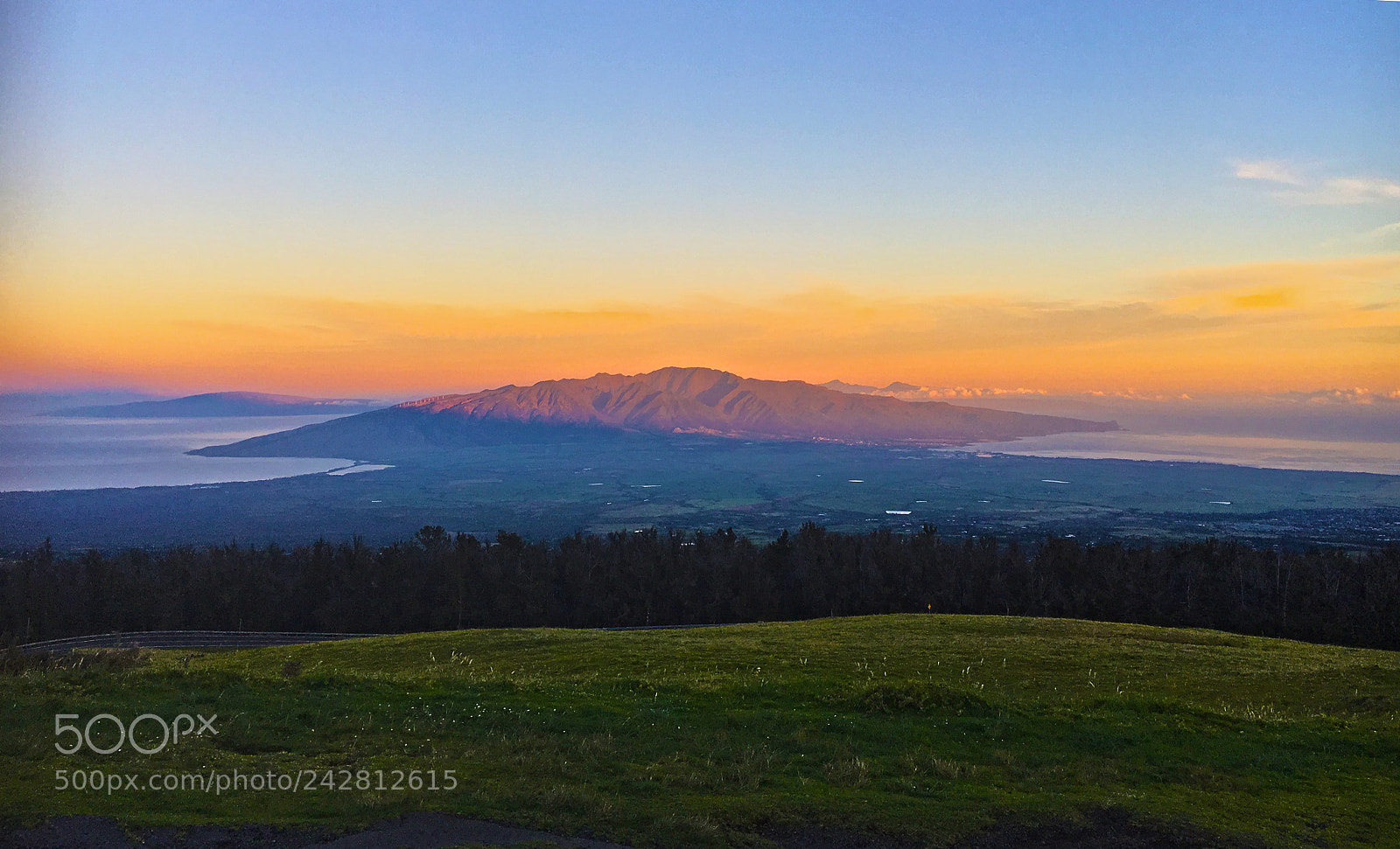 Apple iPhone 6s sample photo. Sunrise over west maui photography