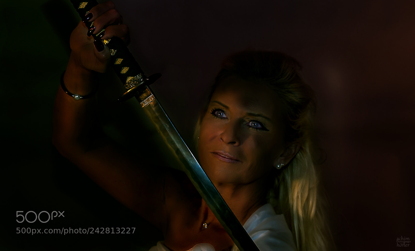 Canon EOS 40D sample photo. Woman with sword photography
