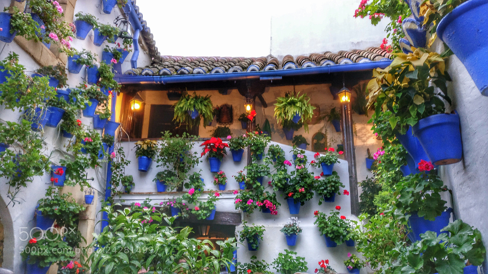 OnePlus A3003 sample photo. Patio barrio san basilio photography