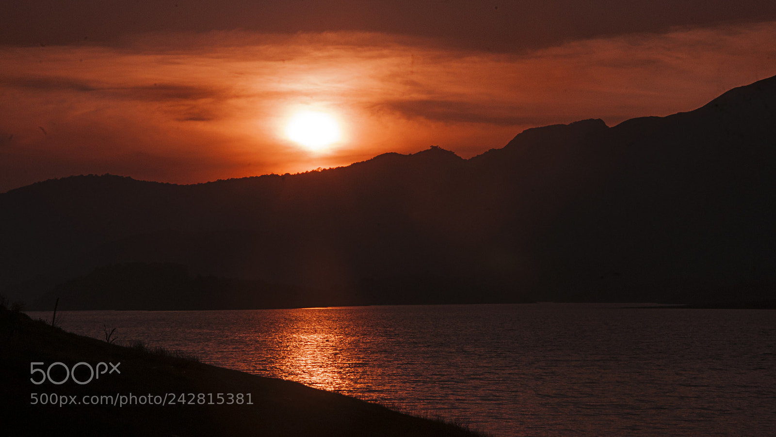 Nikon D90 sample photo. Sunset @ banasura sagar photography