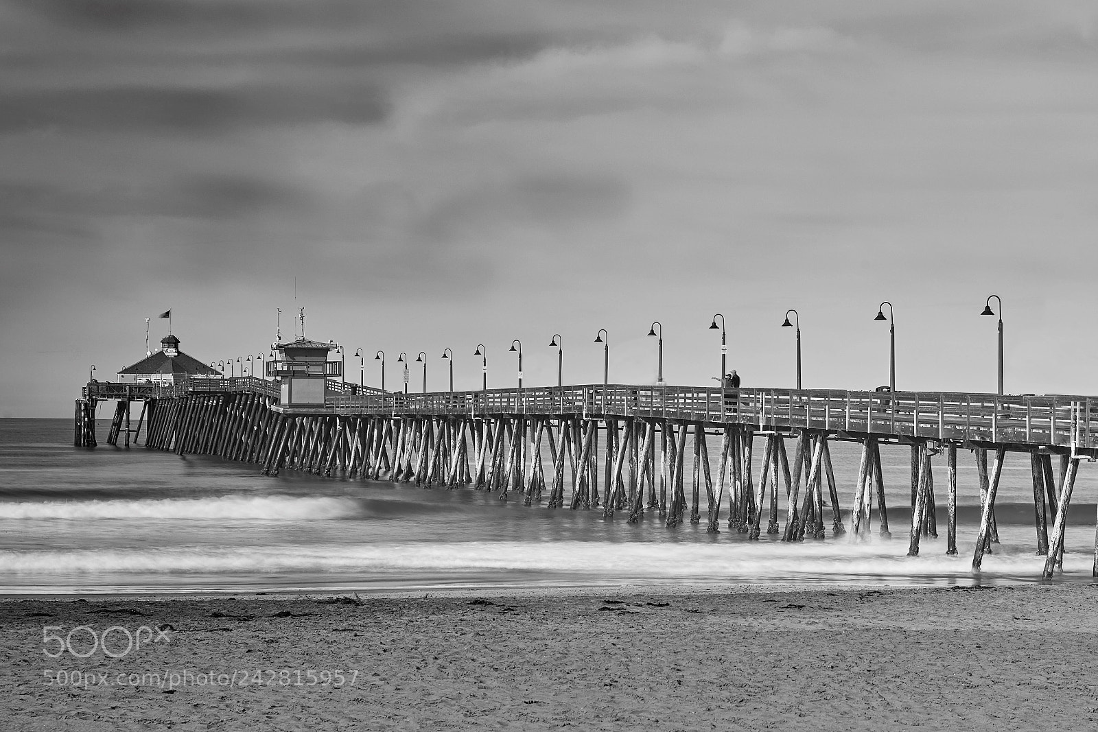 Canon EOS 6D Mark II sample photo. Imperial beach pier with photography
