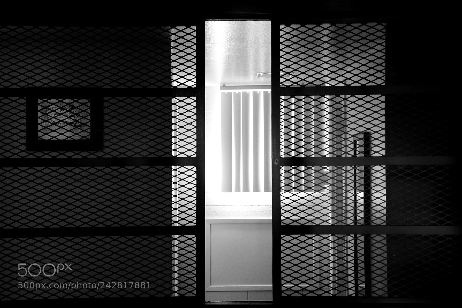 Nikon D7100 sample photo. Art behind bars photography