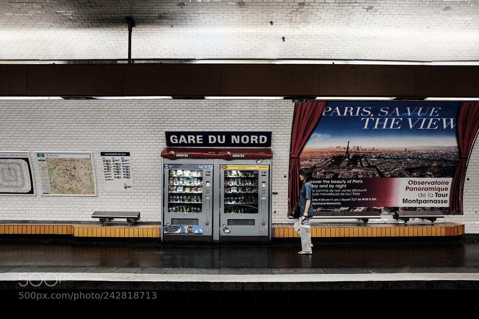 Fujifilm X100T sample photo. Metro station gare du photography