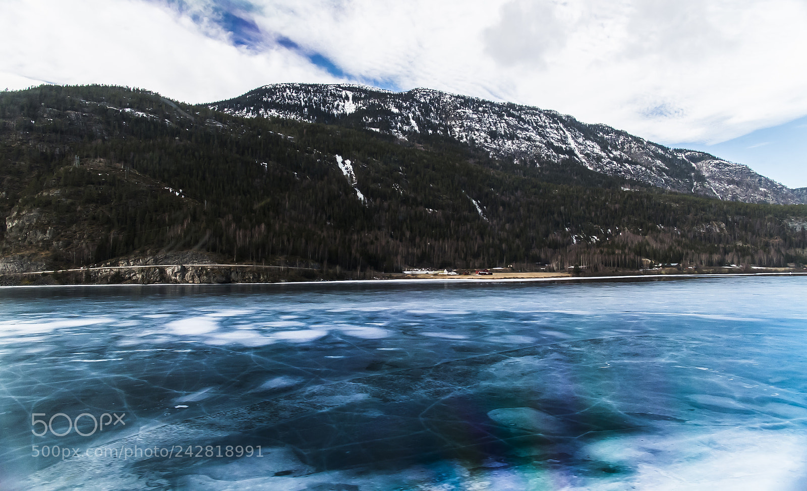 Pentax K-30 sample photo. Blue reflection on icelake photography