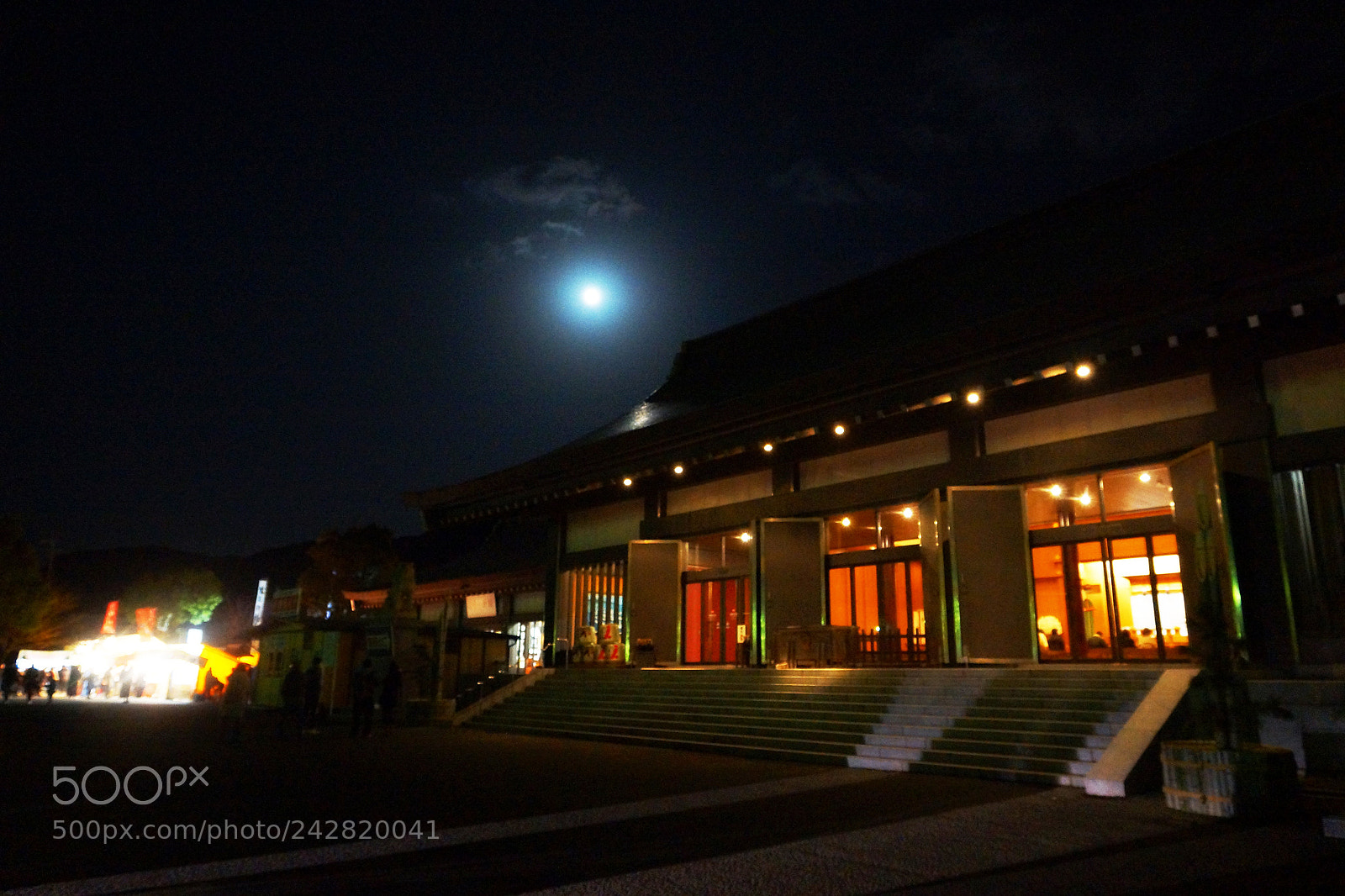 Sony SLT-A77 sample photo. Tsukiakari photography