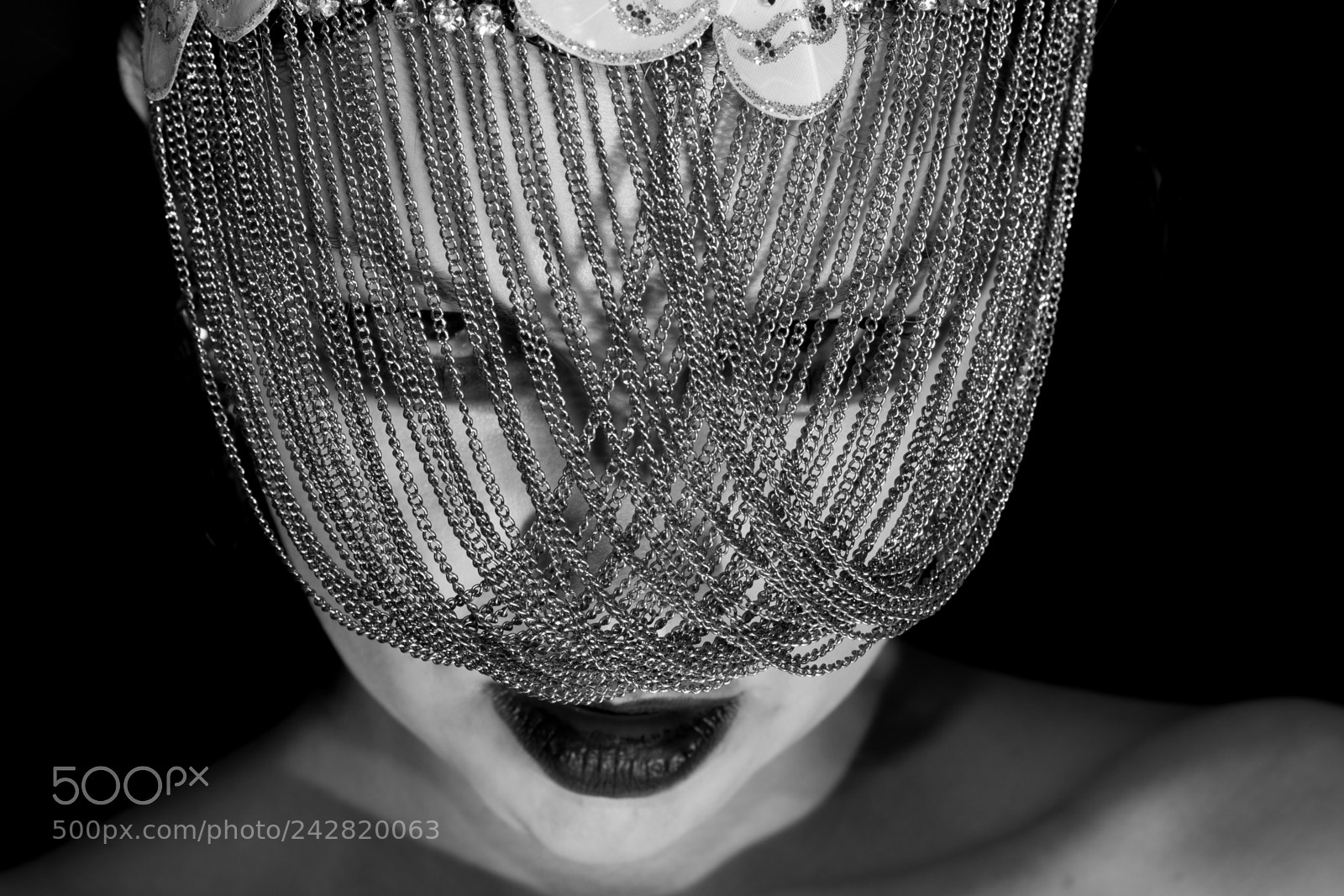 Canon EOS 750D (EOS Rebel T6i / EOS Kiss X8i) sample photo. Eyes of horror photography