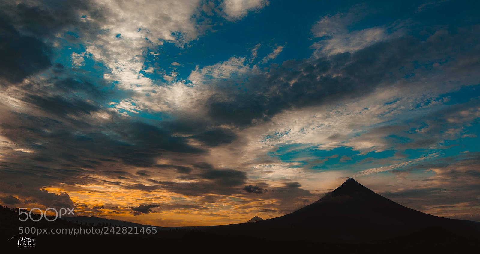 Nikon D5100 sample photo. Tranquil eruption photography