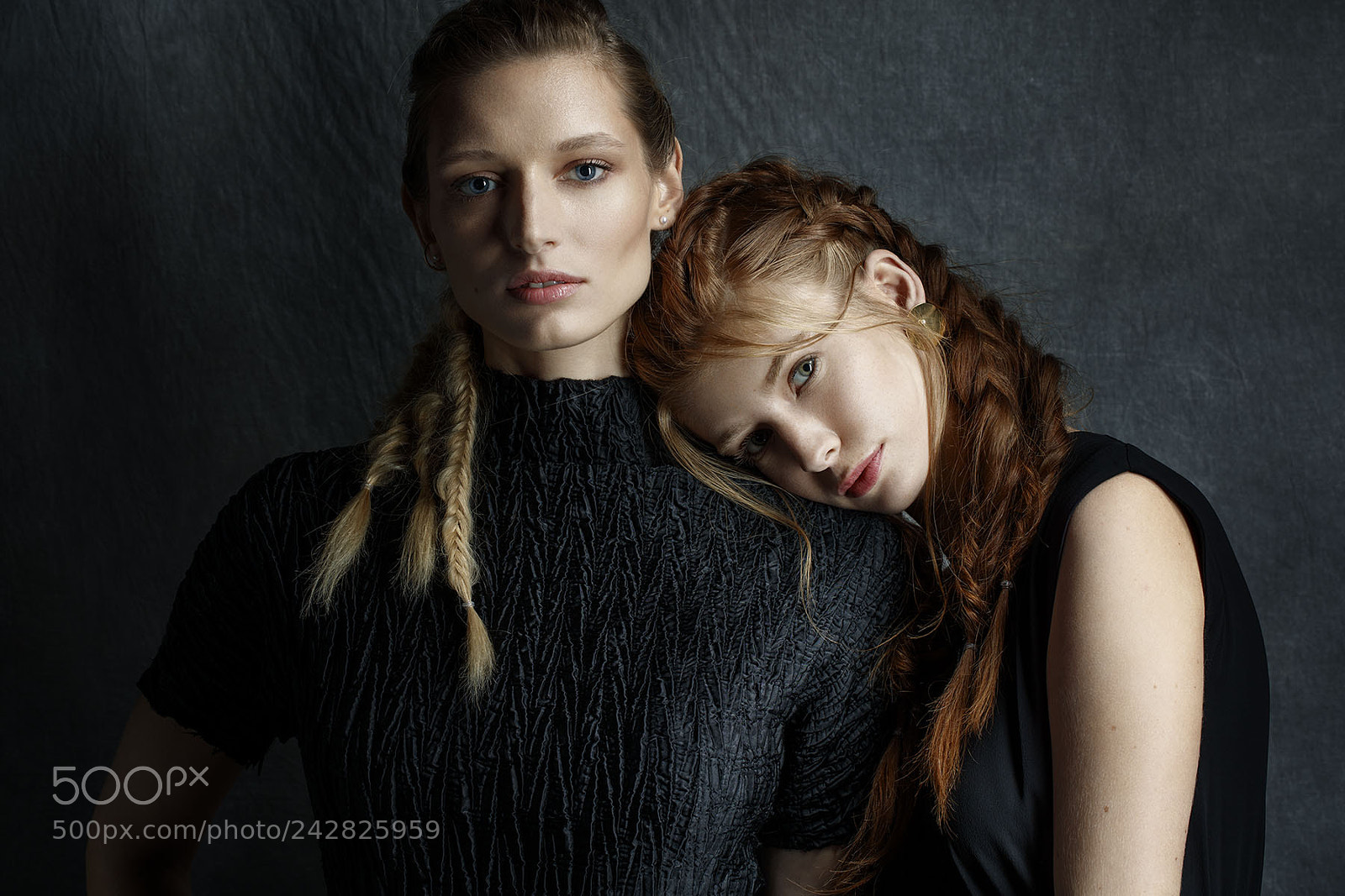 Canon EOS 5DS R sample photo. Classic fashion photography